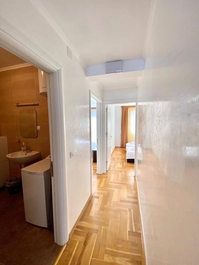 Apartments First Line Petrovac Bagian luar foto