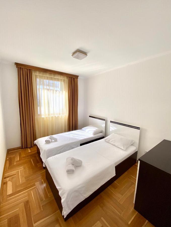 Apartments First Line Petrovac Bagian luar foto