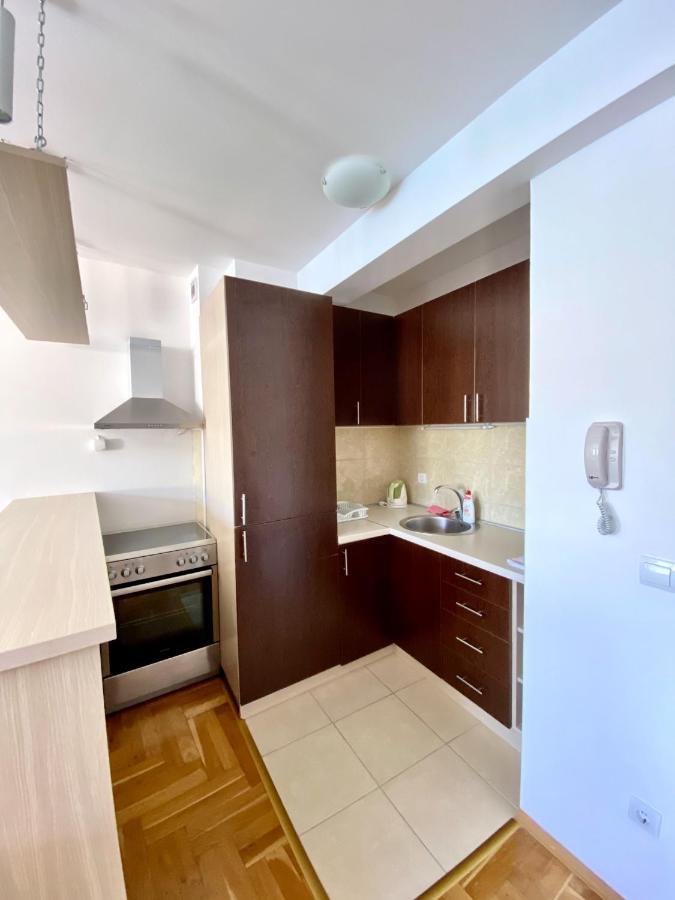 Apartments First Line Petrovac Bagian luar foto