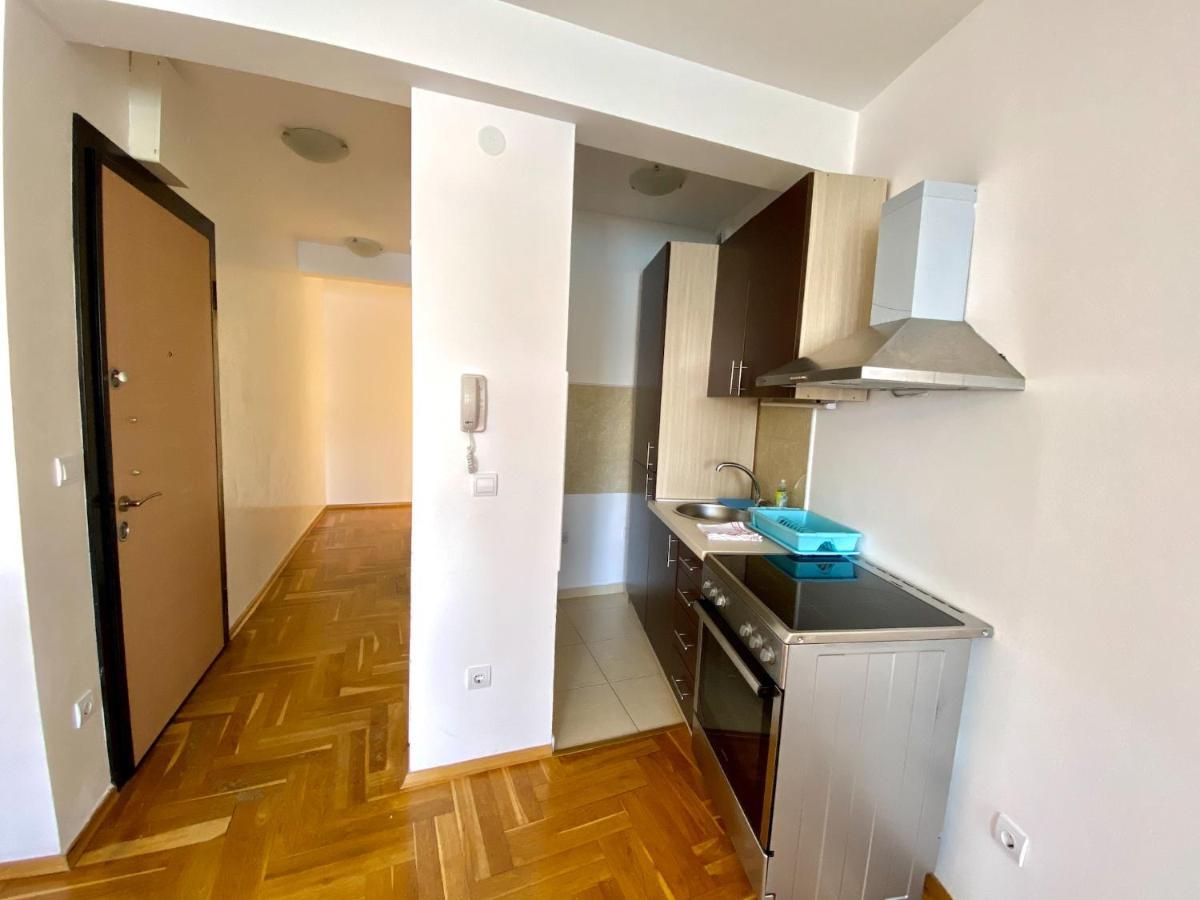 Apartments First Line Petrovac Bagian luar foto