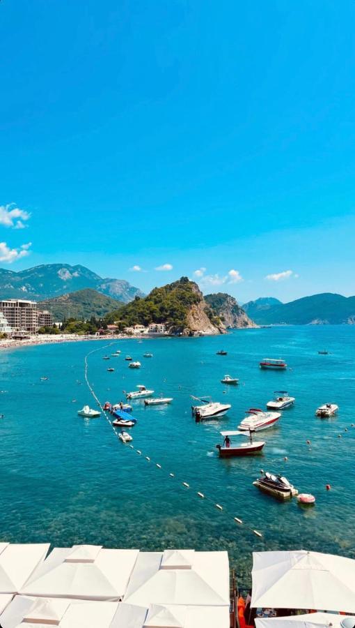 Apartments First Line Petrovac Bagian luar foto